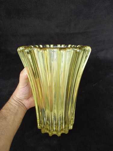 Pierre avesn ancien vase - d,