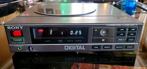 Lecteur sony cdp - cd, (1985)