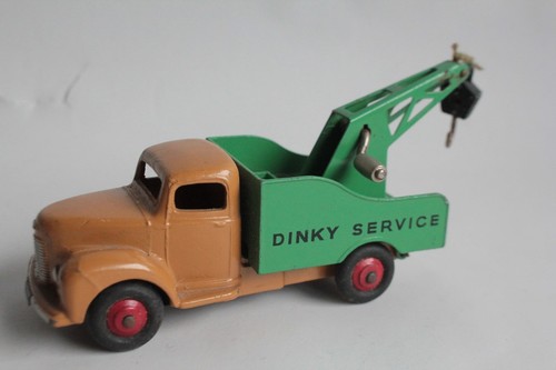 Dinky toys miniature car tow - car,