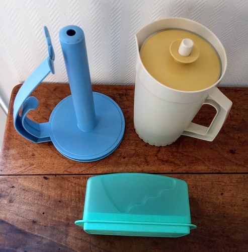 Vintage lot tupperware 1 - 3,
