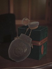 Petite gourde ancienne en bois vintage, objet de collection rétro d'occasion