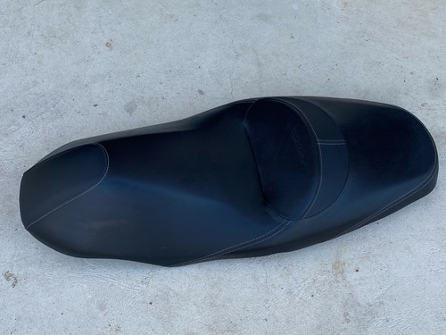Une selle siege scooter - une,