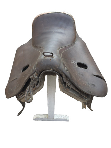 Selle cheval militaire en - selle,