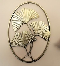 Décoration murale en métal doré effet "vieilli". Feuilles de ginkgo. TBE