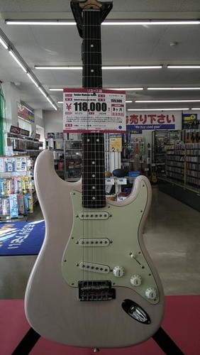 Guitare électrique fender - guitare,