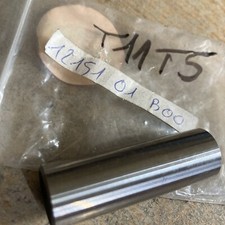 Suzuki 12151-01-B00 axe piston RM125 1984 / 1988 125RM 125 RM