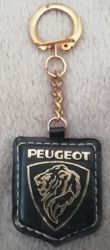 Ancien porte cles - porte, peugeot