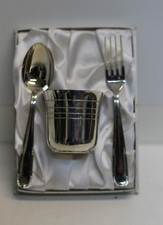 Ensemble couvert de naissance en métal argenté