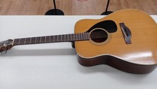 Guitare acoustique YAMAHA