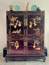 Meuble TV-HiFi japonais sculpté gravé