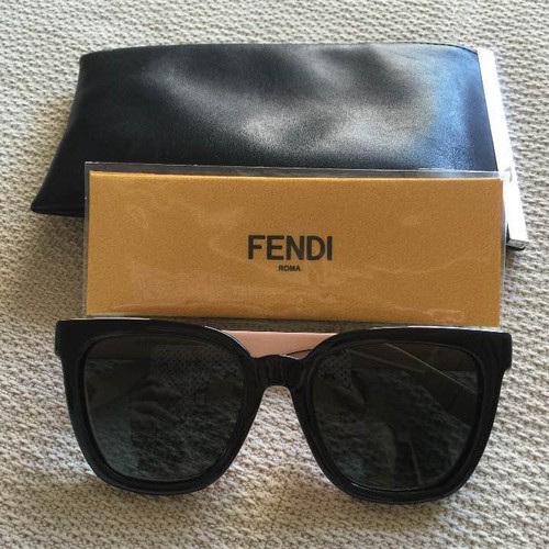 Lunettes soleil fendi - de,