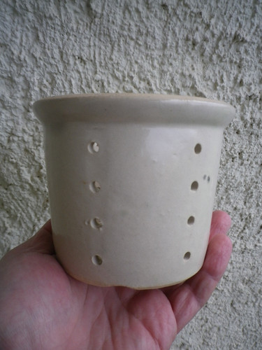 Ancienne petite faisselle - ancienne,