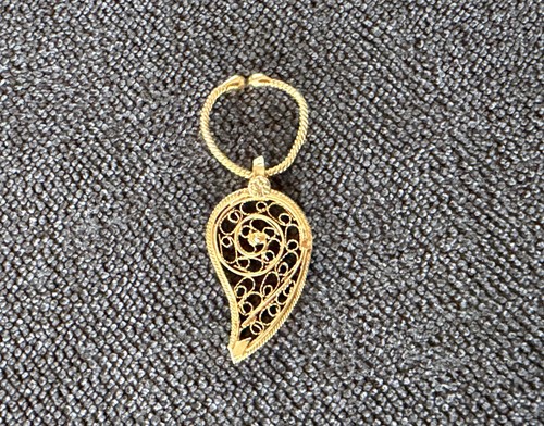 Pendentif massif carats - 18,
