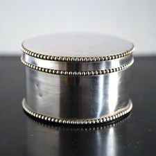 Boite Amédée Plasait Metal Argenté décor perles orfèvre argenterie française XIX