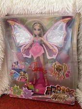 Poupée Winx Flora Enchantix -