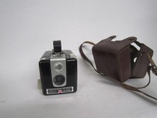APPAREIL PHOTO ANCIEN VINTAGE BROWNIE FLASH CAMERA KODAK AVEC SON ETUI