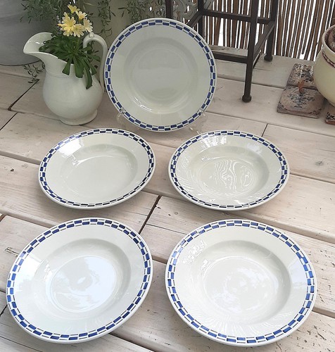 Assiettes creuses - 5,