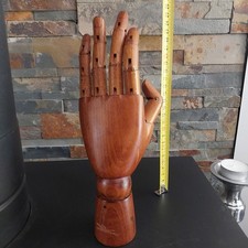 LONGCHAMP Main Articulée Présentoir Marque LONGCHAMP  en bois