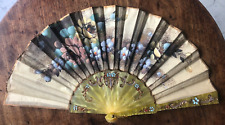 Eventail décor floral peint