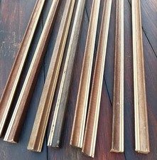 Lot de 8 baguettes en bois des