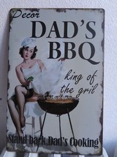 TOLE METAL PIN UP CHEF