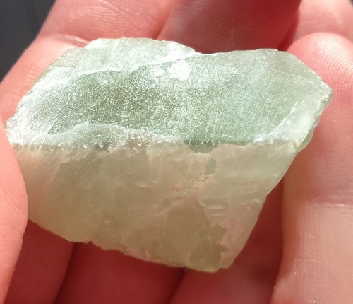 27.41gr 33x24x21mm fluorite