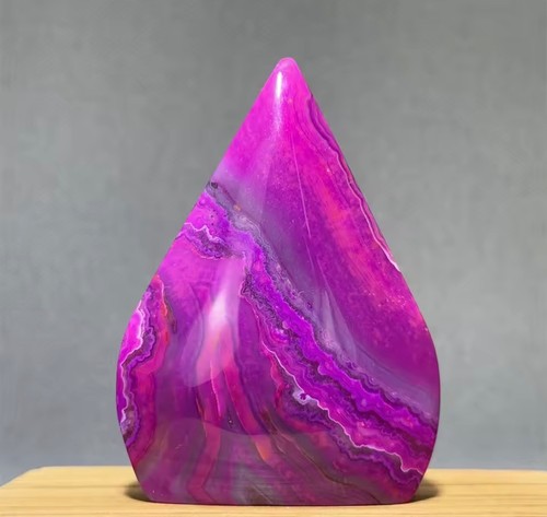 Agate violette forme - agate, en