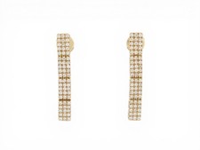 NEUF BOUCLES D'OREILLES