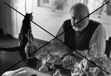 PHOTO DE ERNEST HEMINGWAY 1954