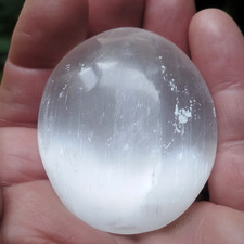 GROS GALET EN SELENITE 59mm, 77g