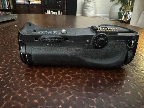 Nikon d10 battery - nikon, mb-d10