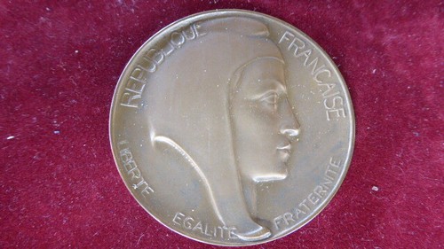 Medaille bronze offert par - bronze,
