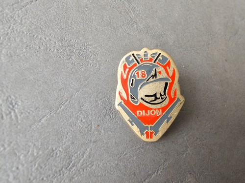 Pin pompiers pompier - pin's,
