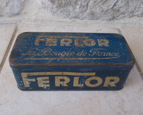 Ancienne boîte tôle - , métal