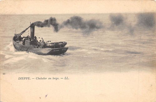 Cpa dieppe chalutier au - /,