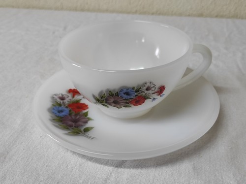 Ancienne tasse café sous - à,