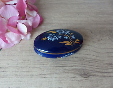 Atelier D'Art DM Limoges Boite en porcelaine bleu cobalt avec bordures dorées