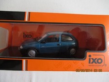 MINIATURE 1/43  OPEL CORSA  B