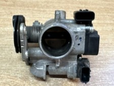 UN PAPILLON INJECTION SCOOTER