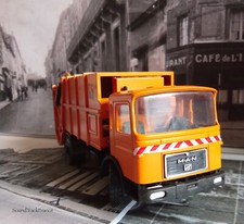 MAN 16.192 F-KO HALLER M15 X-2 : CAMION POUBELLE, BENNE À ORDURE  1/50 CONRAD ?