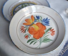 Assiette en faïence