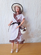 Robe portefeuille à pois multicolores pour poupée Barbie + accessoires