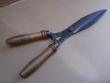ANCIEN CISEAU TAILLE HAIE EN