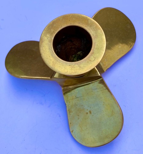 Bougeoir ancien bronze en - ,