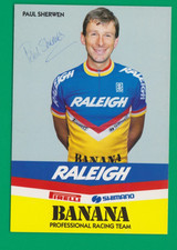 CYCLISME carte cycliste PAUL SHERWEN  équipe RALEIGH BANANA Signée