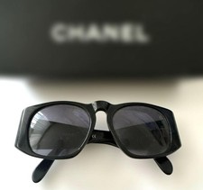 Lunettes de soleil Chanel