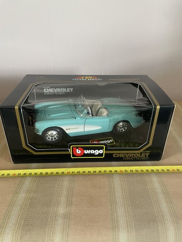 Bburago chevrolet corvette - chevrolet,