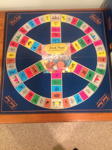 Trivial pursuit master game - trivial,
