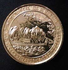 Médaille  MÉMORIAL DE STE HELENE - Aigle Impérial   *** Présentoir offert ***