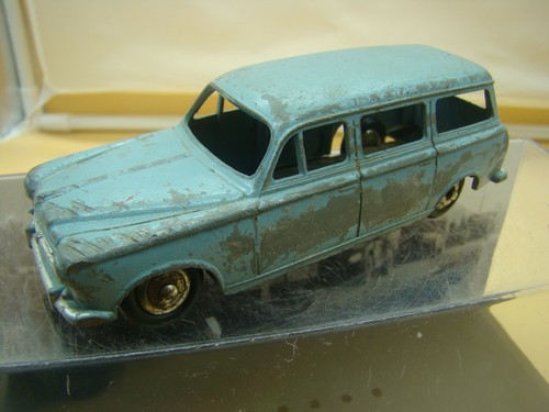 Peugeot 403 dinky - toys, n°24f